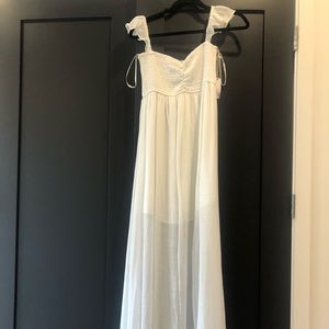 Long white summer dress |